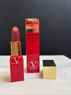 Valentino Rosso Valentino Matte Lipstick - 111A Undressed Velvet